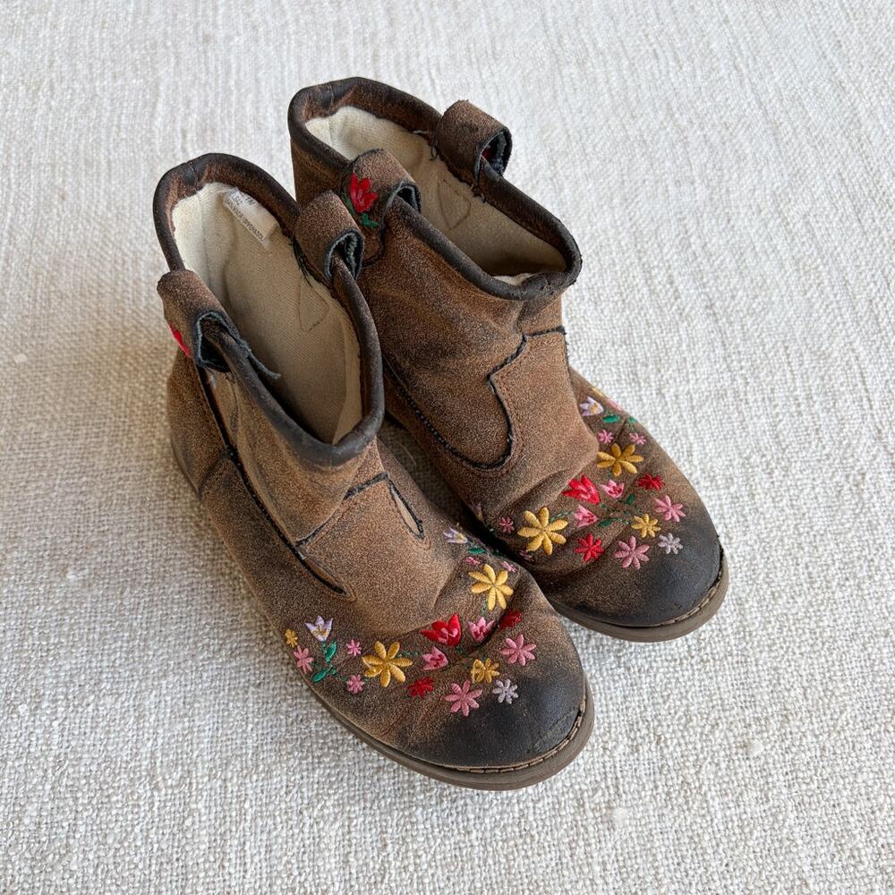 Hanna Andersson Brown Embroidered Elsa Ankle Boots PLAY girl's size 1